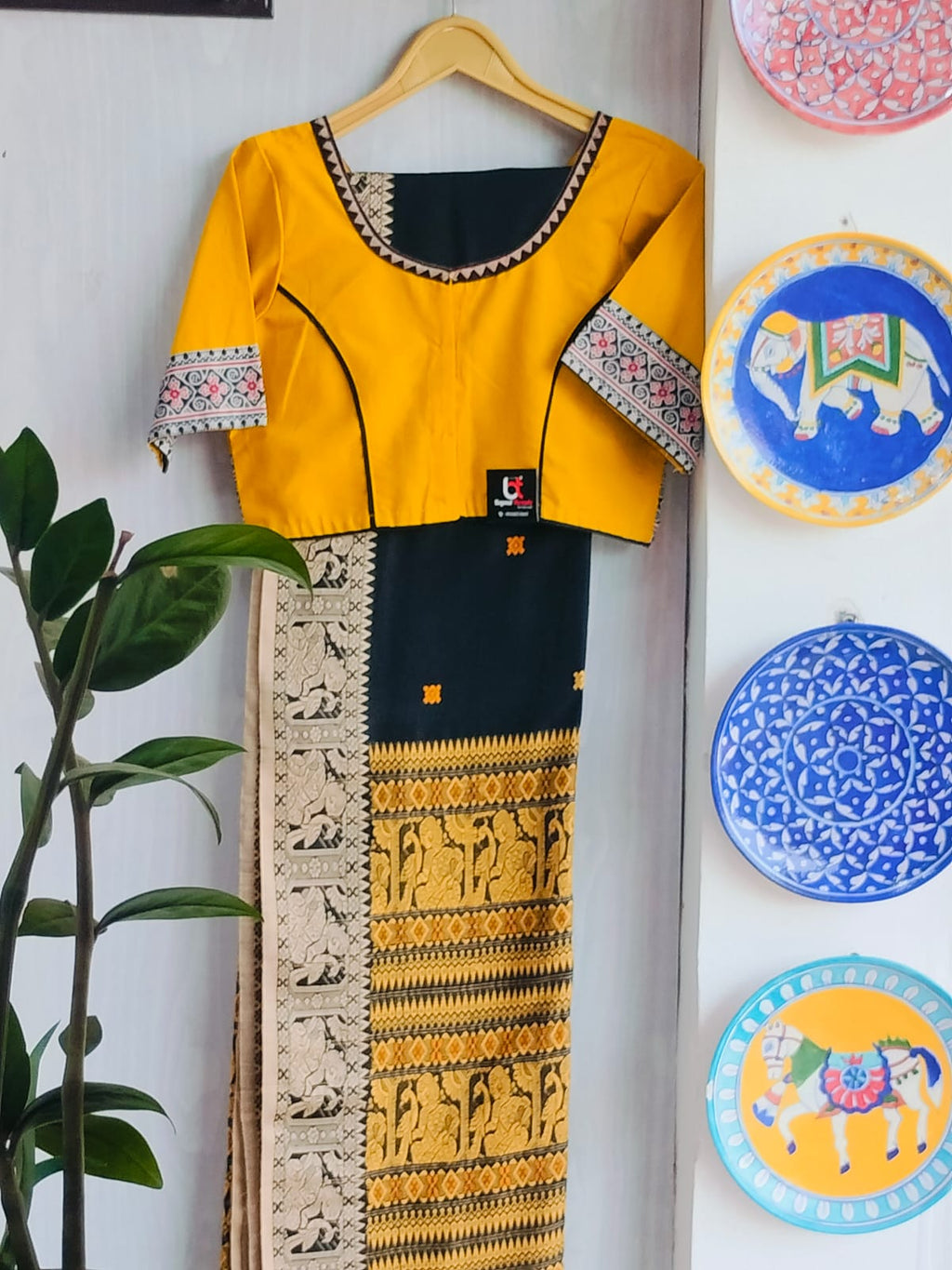 Yellow Cotton Non-Padded Blouse with Patterned Borders