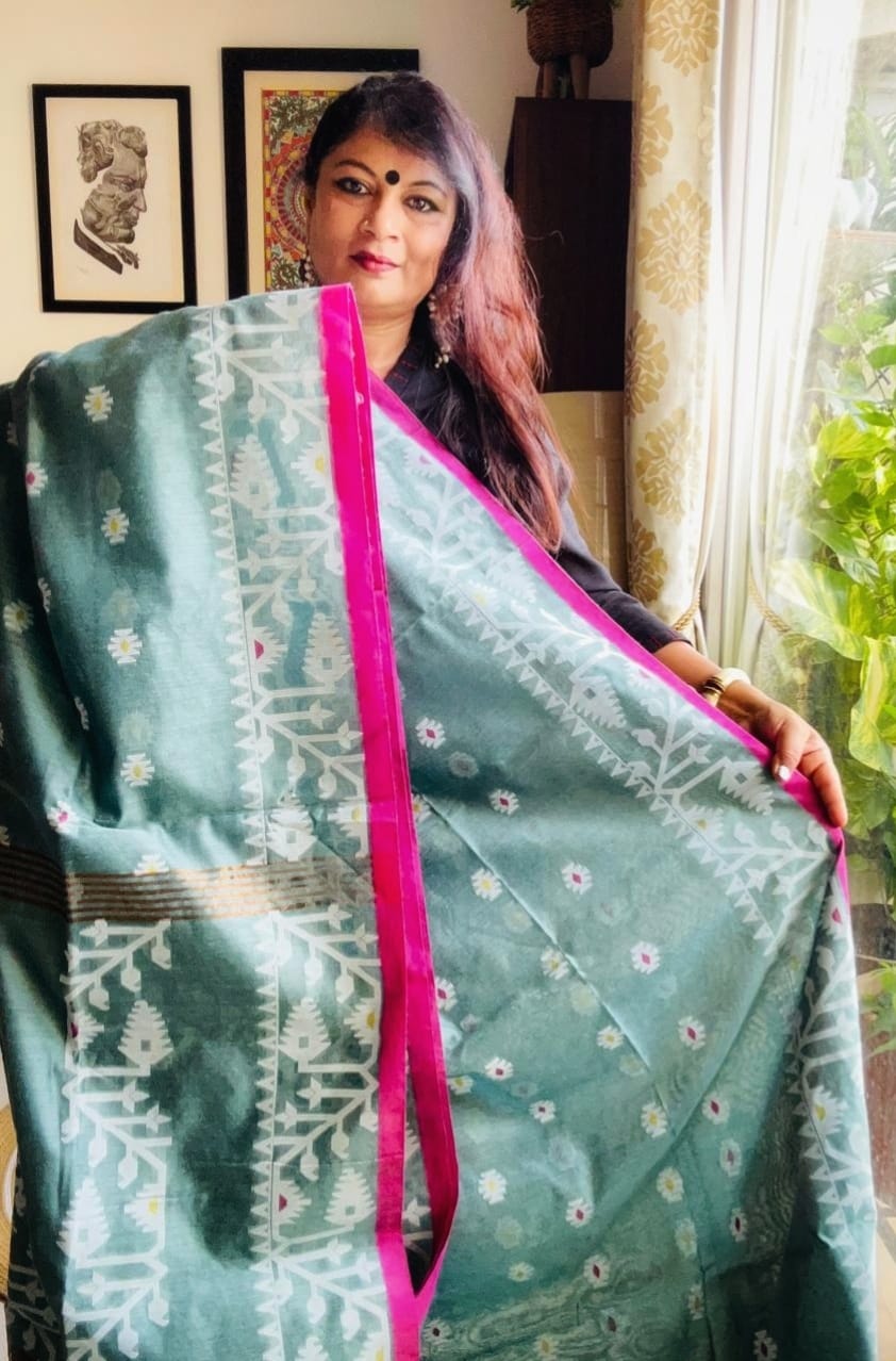 Handcrafted Teal Cotton Silk Bengal Jamdani Saree with Pink Border