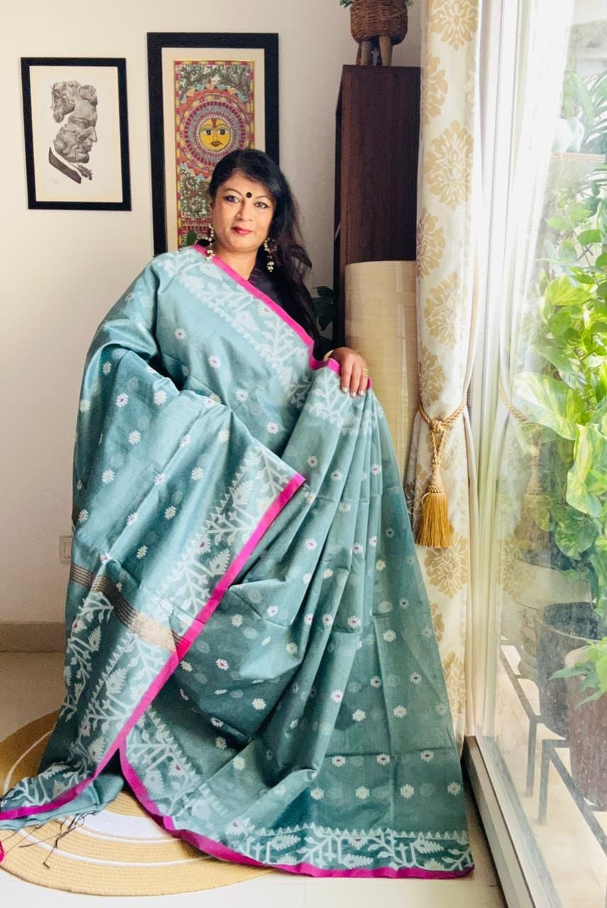 Handcrafted Teal Cotton Silk Bengal Jamdani Saree with Pink Border