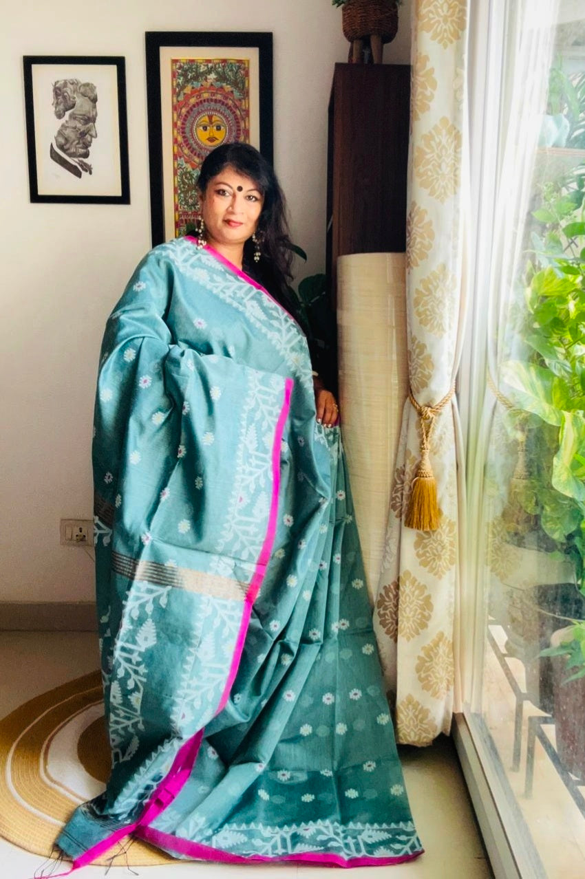 Handcrafted Teal Cotton Silk Bengal Jamdani Saree with Pink Border